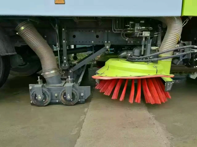 程力天錦掃路車 (4).jpg